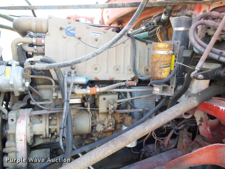 image for item K1114 1990 Freightliner FLC12064T tender truck