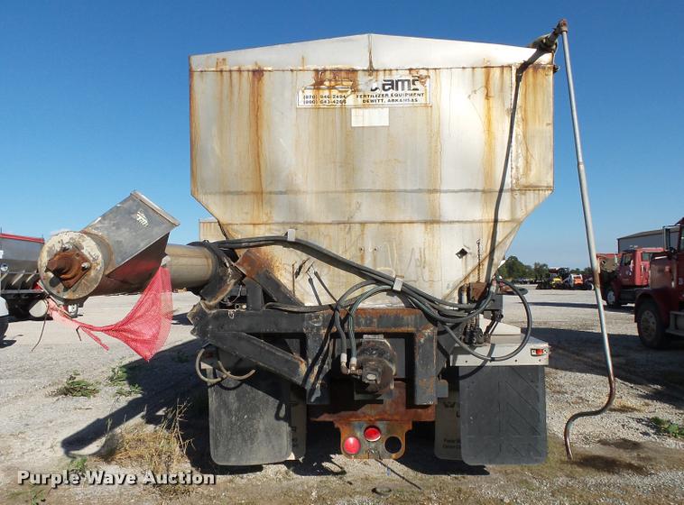 image for item K1115 1999 Freightliner FLD12064T tender truck