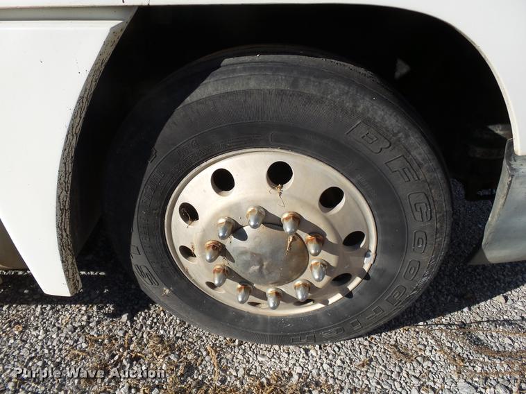 image for item K1115 1999 Freightliner FLD12064T tender truck