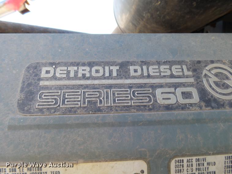 image for item K1115 1999 Freightliner FLD12064T tender truck