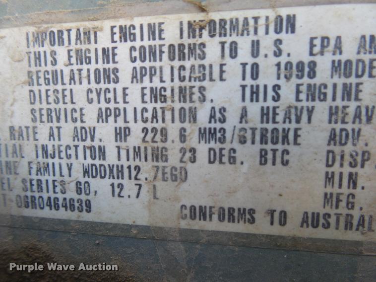 image for item K1115 1999 Freightliner FLD12064T tender truck