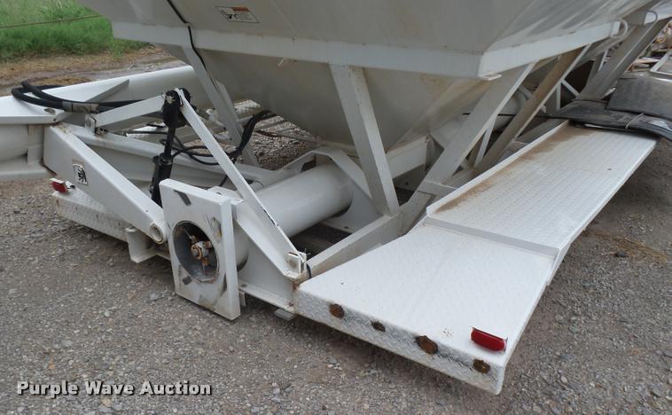 image for item K3008 Willmar Side Shooter 16 double hopper bed