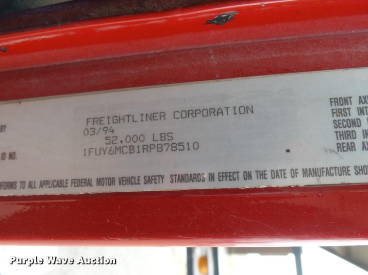 image for item K3009 1994 Freightliner FLD112SD fertilizer delivery truck