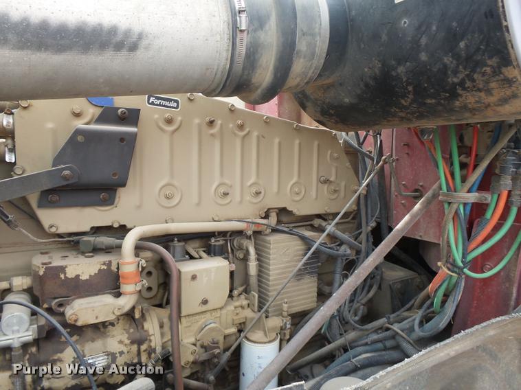 image for item K3010 1990 International 9300 fertilizer delivery truck