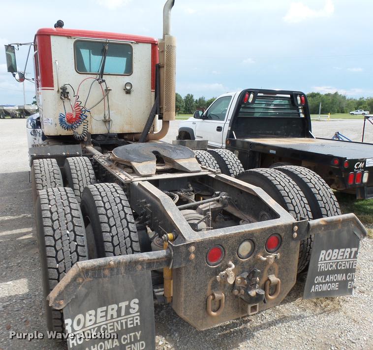 image for item K3011 1999 International 9100 semi truck