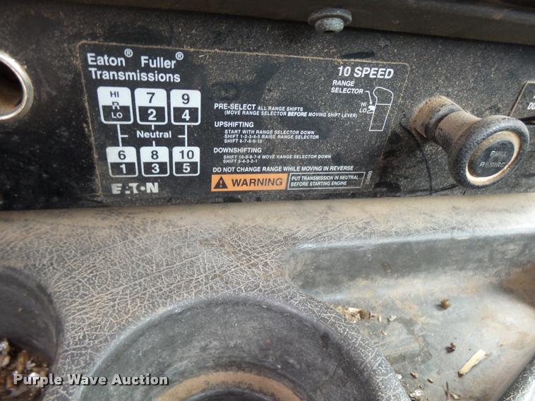 image for item K3011 1999 International 9100 semi truck