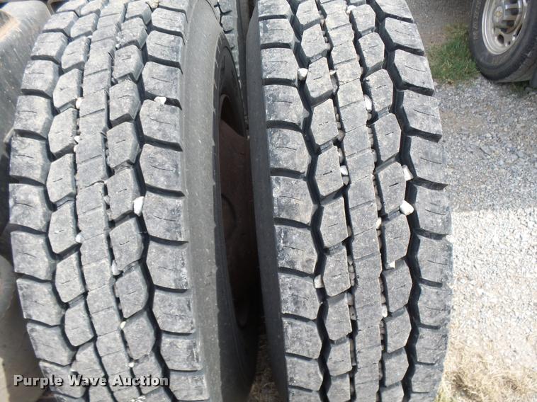 image for item K3011 1999 International 9100 semi truck