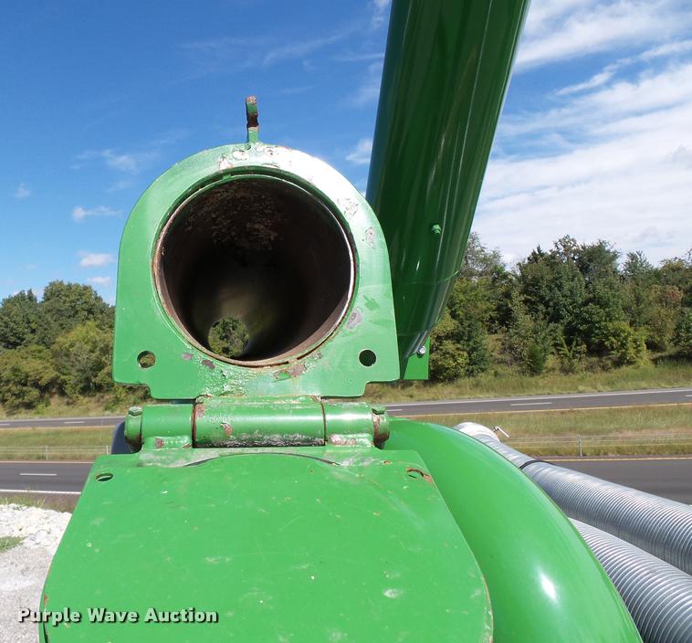 image for item K3468 2014 Walinga 7614 Grain-Vac vacuum