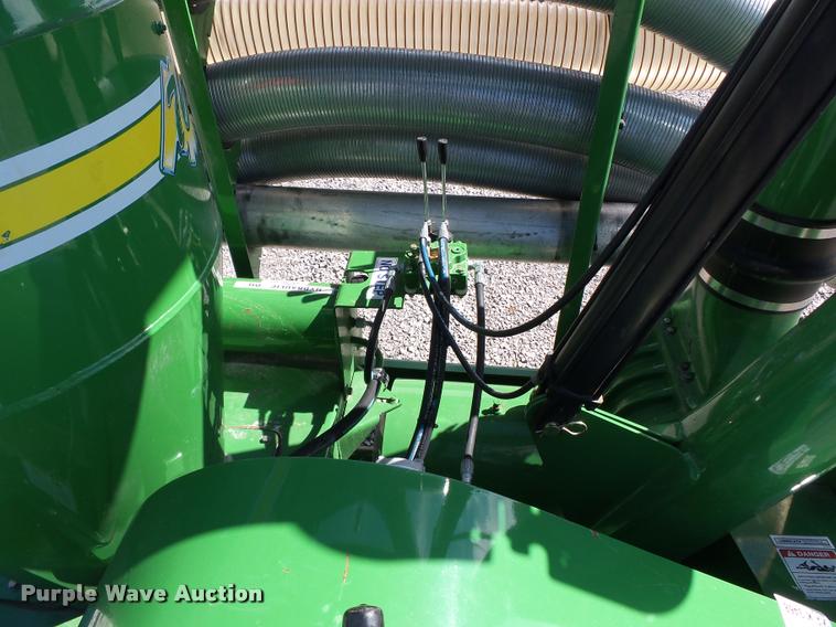 image for item K3468 2014 Walinga 7614 Grain-Vac vacuum