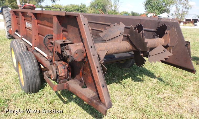 image for item K3704 Farm Hand F45A manure spreader
