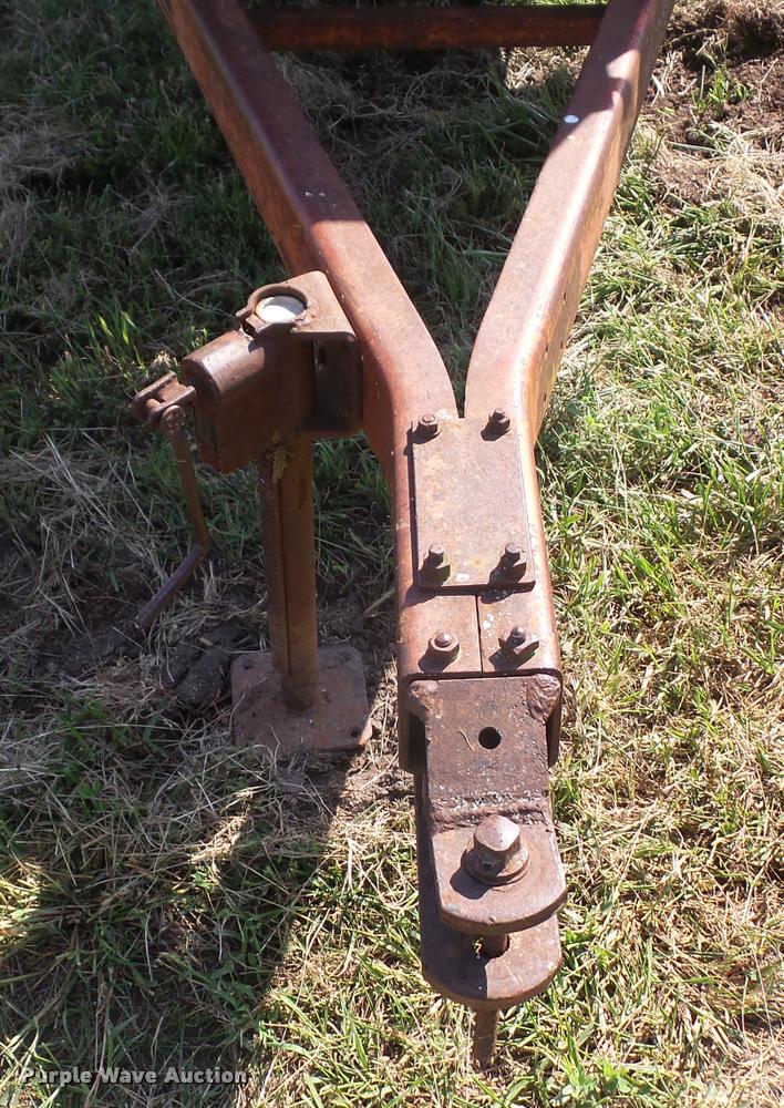 image for item K3734 New Idea manure spreader