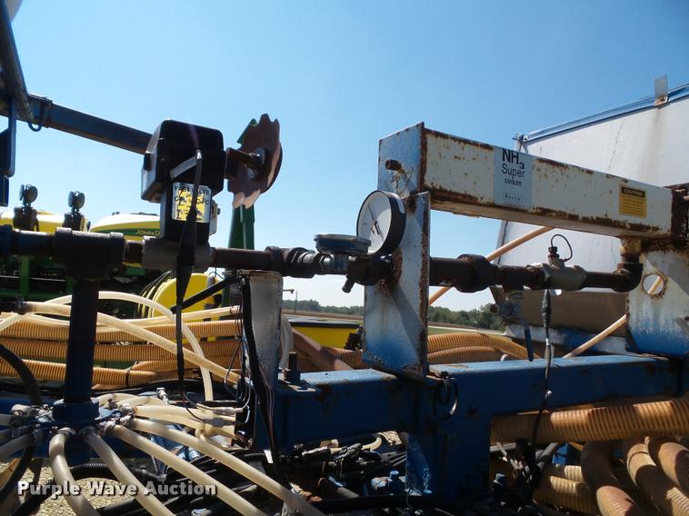 image for item K8201 Progressive 6200 12 row strip till