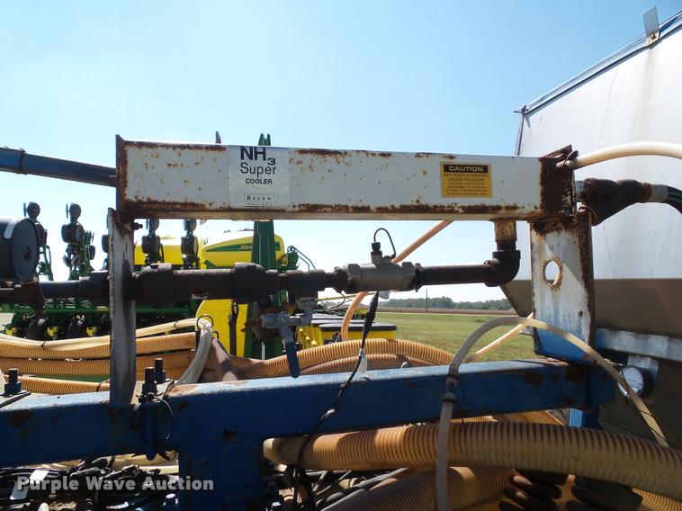 image for item K8201 Progressive 6200 12 row strip till