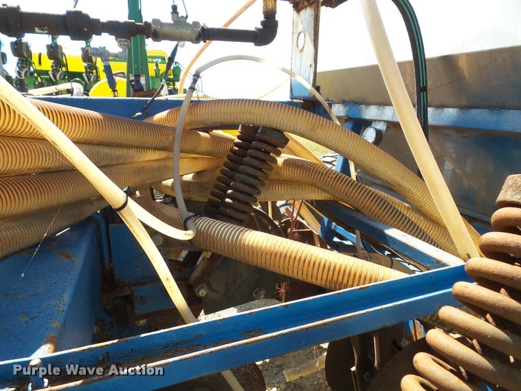 image for item K8201 Progressive 6200 12 row strip till