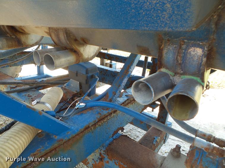 image for item K8201 Progressive 6200 12 row strip till