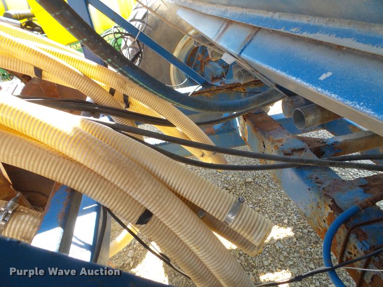 image for item K8201 Progressive 6200 12 row strip till