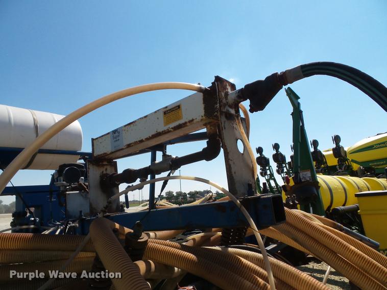 image for item K8201 Progressive 6200 12 row strip till