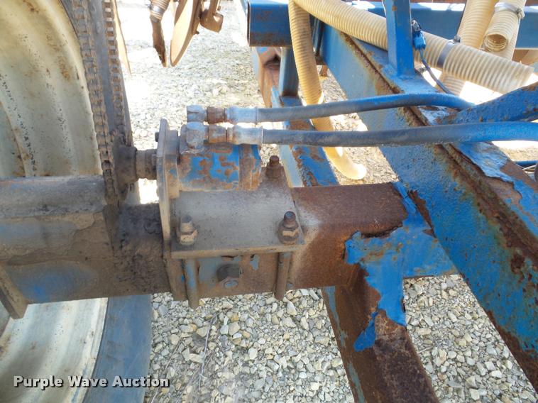 image for item K8201 Progressive 6200 12 row strip till