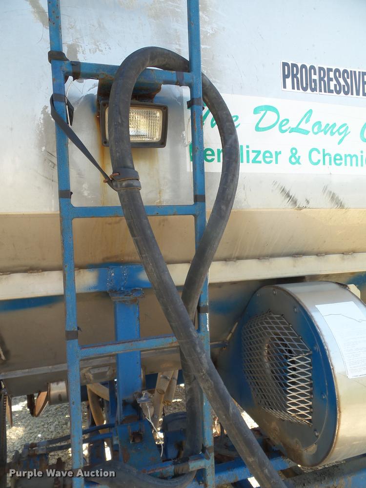 image for item K8201 Progressive 6200 12 row strip till