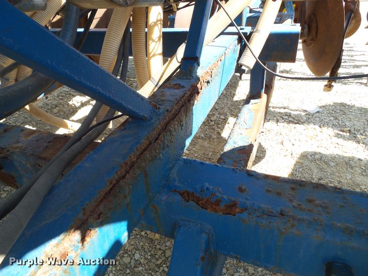 image for item K8201 Progressive 6200 12 row strip till