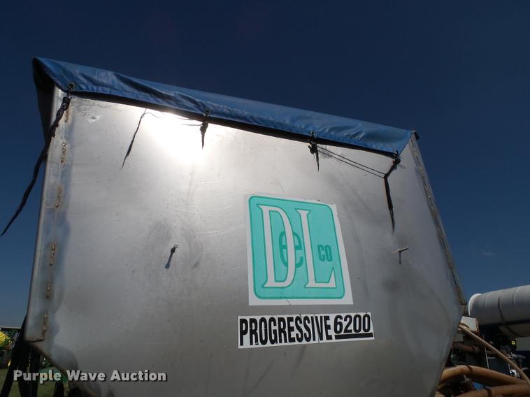 image for item K8201 Progressive 6200 12 row strip till