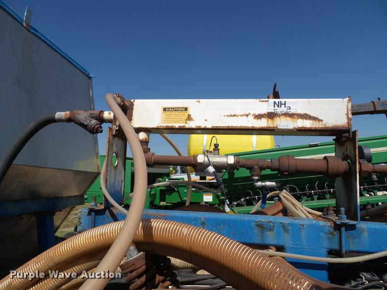 image for item K8201 Progressive 6200 12 row strip till