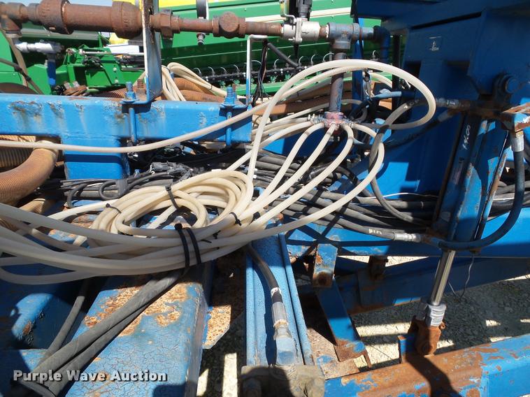 image for item K8201 Progressive 6200 12 row strip till