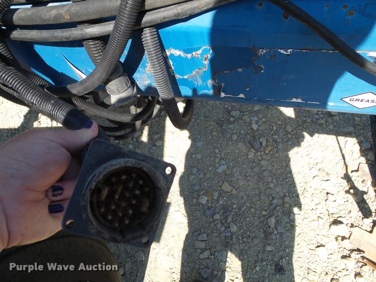 image for item K8201 Progressive 6200 12 row strip till