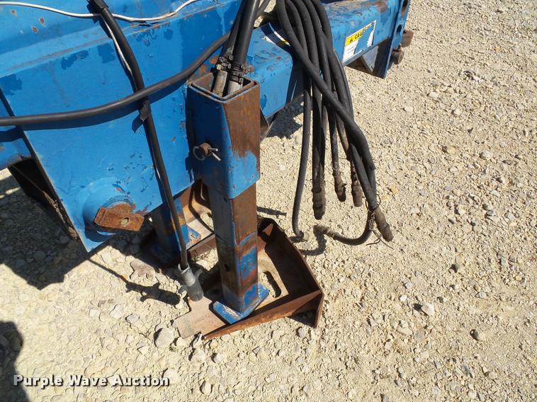 image for item K8201 Progressive 6200 12 row strip till