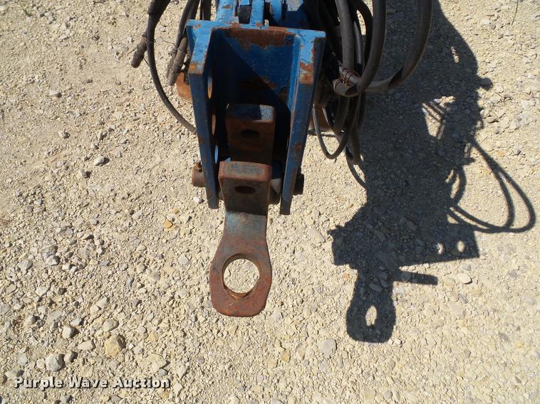 image for item K8201 Progressive 6200 12 row strip till