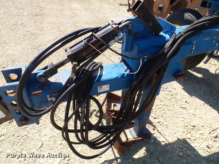 image for item K8201 Progressive 6200 12 row strip till