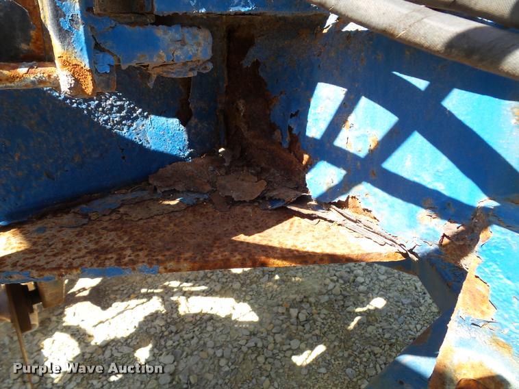 image for item K8201 Progressive 6200 12 row strip till