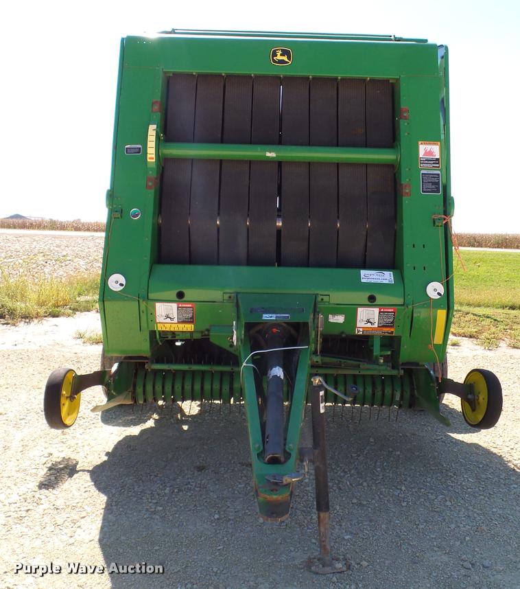 image for item K8202 2003 John Deere 567 Mega Wide round baler