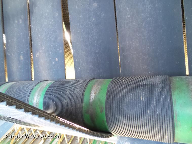 image for item K8202 2003 John Deere 567 Mega Wide round baler