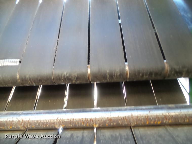 image for item K8202 2003 John Deere 567 Mega Wide round baler