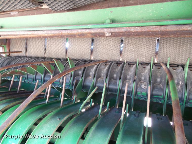 image for item K8202 2003 John Deere 567 Mega Wide round baler