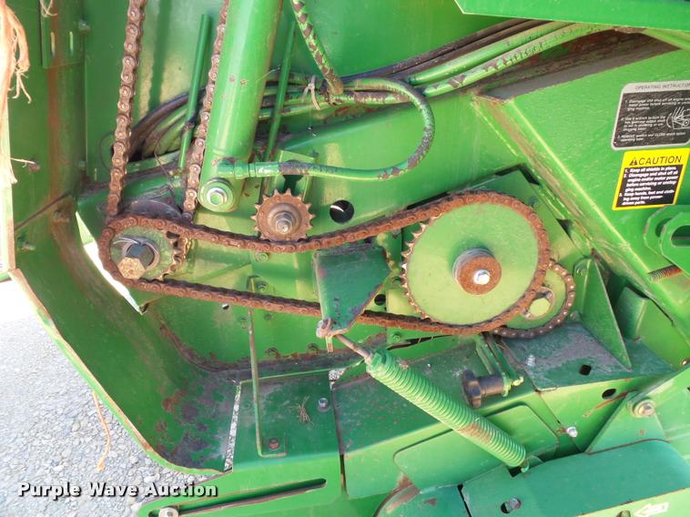 image for item K8202 2003 John Deere 567 Mega Wide round baler