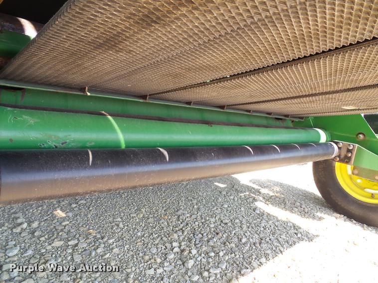 image for item K8202 2003 John Deere 567 Mega Wide round baler