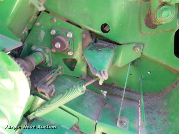 image for item K8202 2003 John Deere 567 Mega Wide round baler