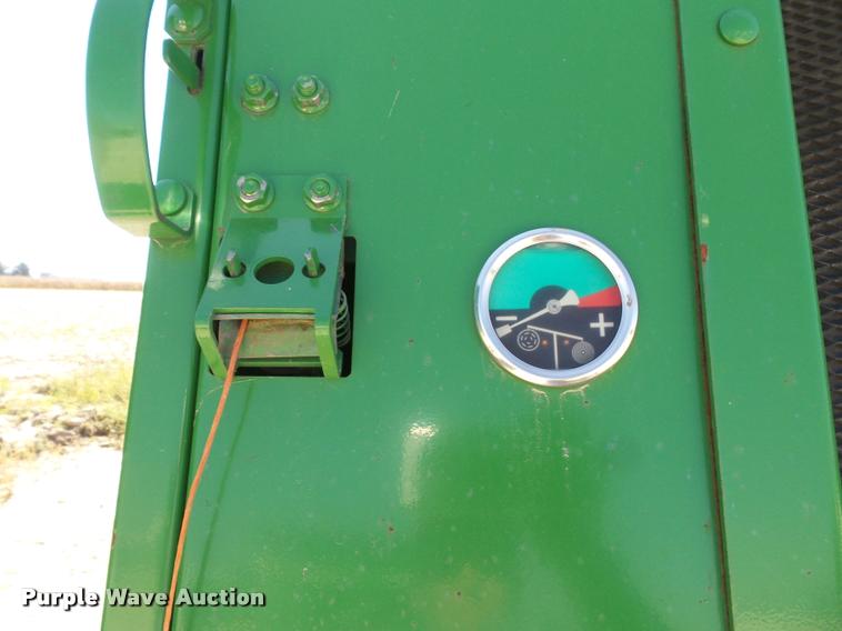 image for item K8202 2003 John Deere 567 Mega Wide round baler