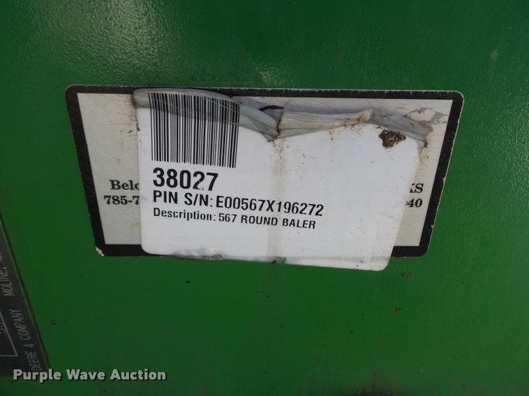 image for item K8202 2003 John Deere 567 Mega Wide round baler