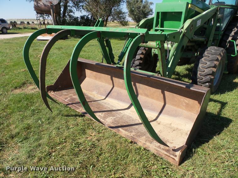 image for item K8222 1975 John Deere 4430 tractor