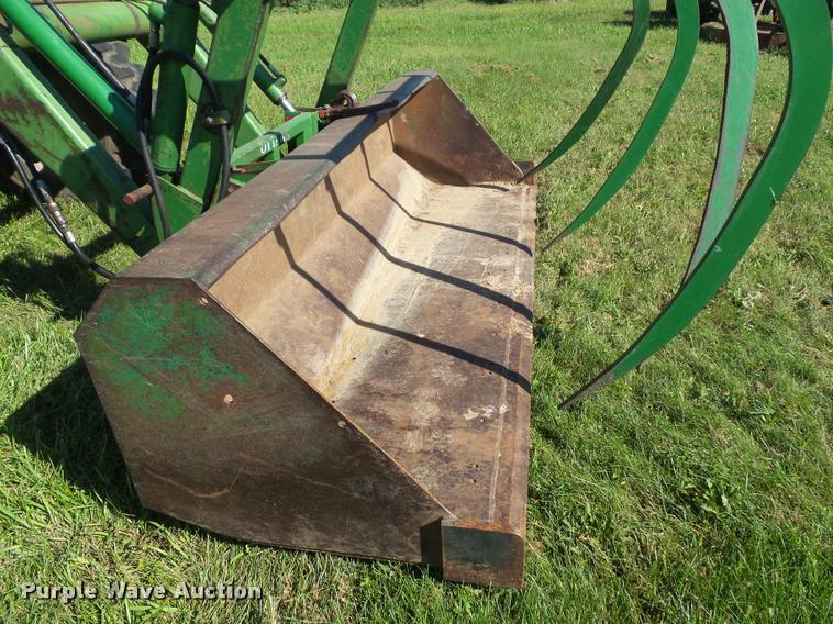 image for item K8222 1975 John Deere 4430 tractor