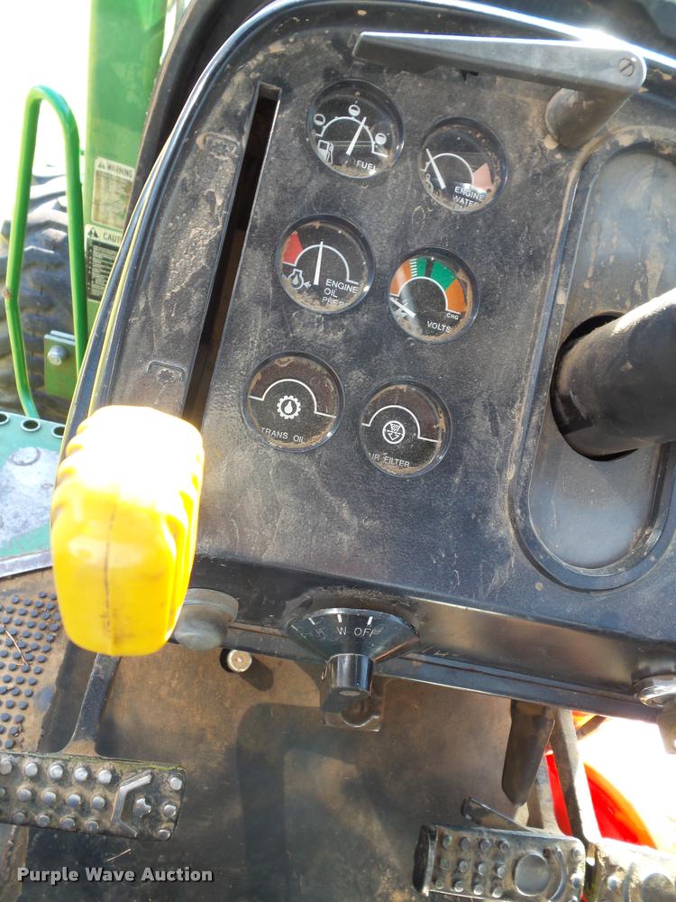 image for item K8222 1975 John Deere 4430 tractor