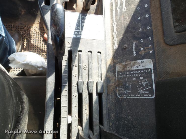 image for item K8222 1975 John Deere 4430 tractor