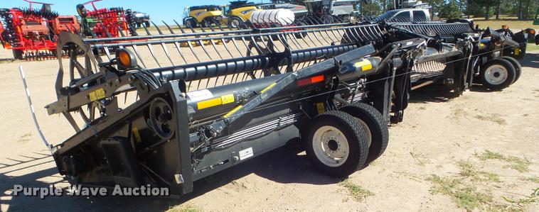 image for item L1667 2014 MacDon FD79 draper flex head