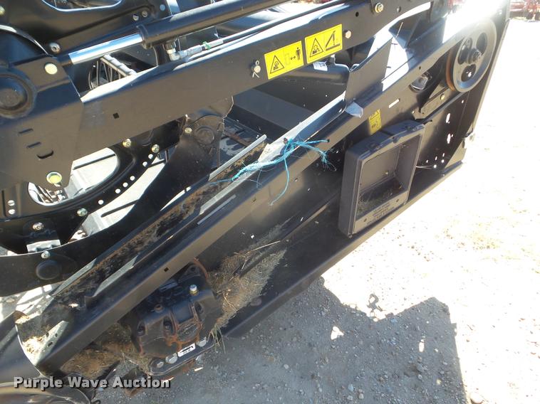 image for item L1667 2014 MacDon FD79 draper flex head