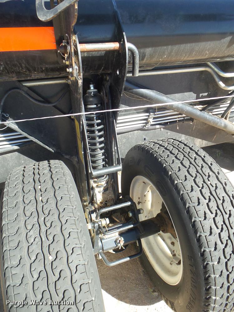 image for item L1667 2014 MacDon FD79 draper flex head