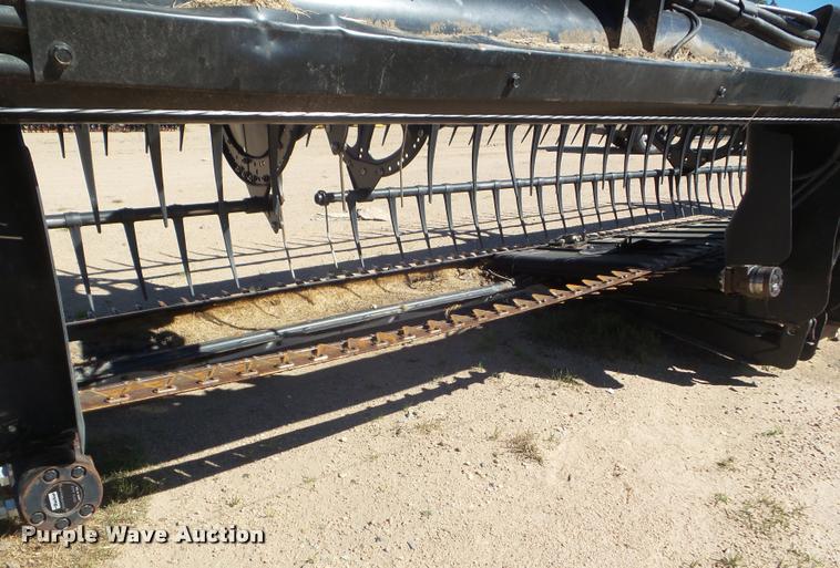 image for item L1667 2014 MacDon FD79 draper flex head