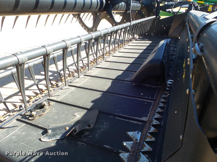 image for item L1667 2014 MacDon FD79 draper flex head